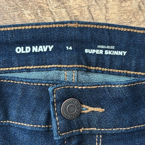 NWT Old Navy High Rise Super Skinny Dark Wash Jeans, Women’s Size 14 - Picture 3 of 8